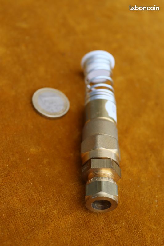 Crépine fioul ,double bille ref. 22L0120197 (image 5)