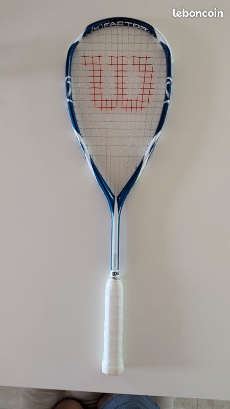 RAQUETTE DE COURGE Wilson K Factor K145 neuve avec poignée en plastique