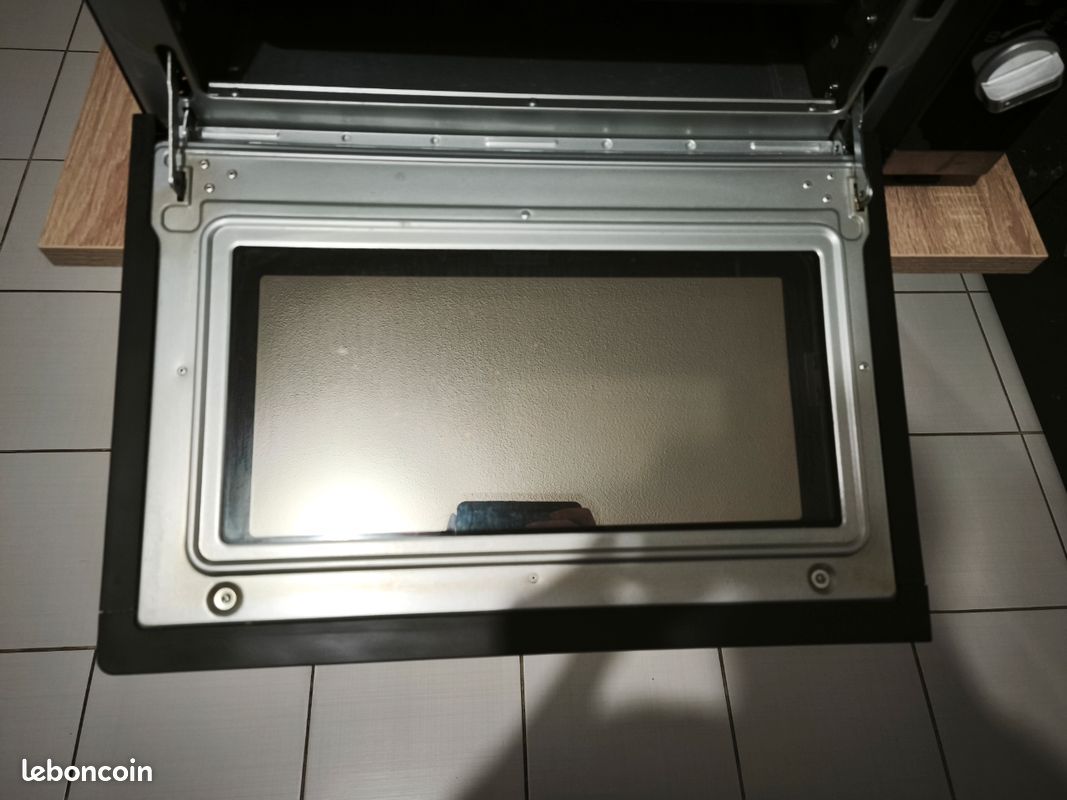Mini-four / Four posable SABA MFE46MIR 46L - Très bon état (image 3)