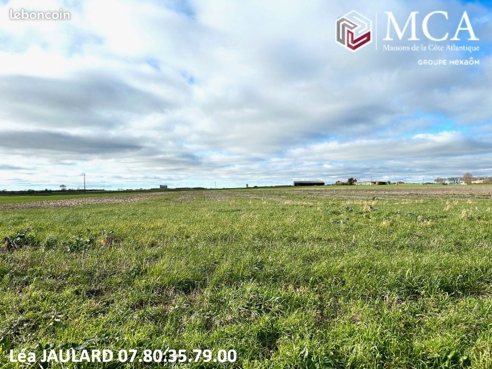 Terrain 272 m² · à Angliers · 70 900 €