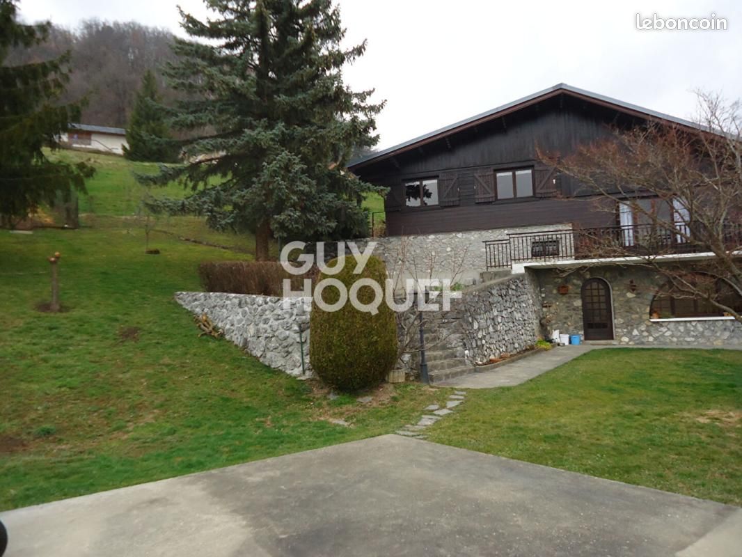 Maison 5 pièces 136 m² · à Mercury · 136 m² · 450 000 €