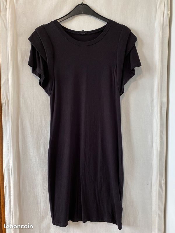 Robe noire (image 1)