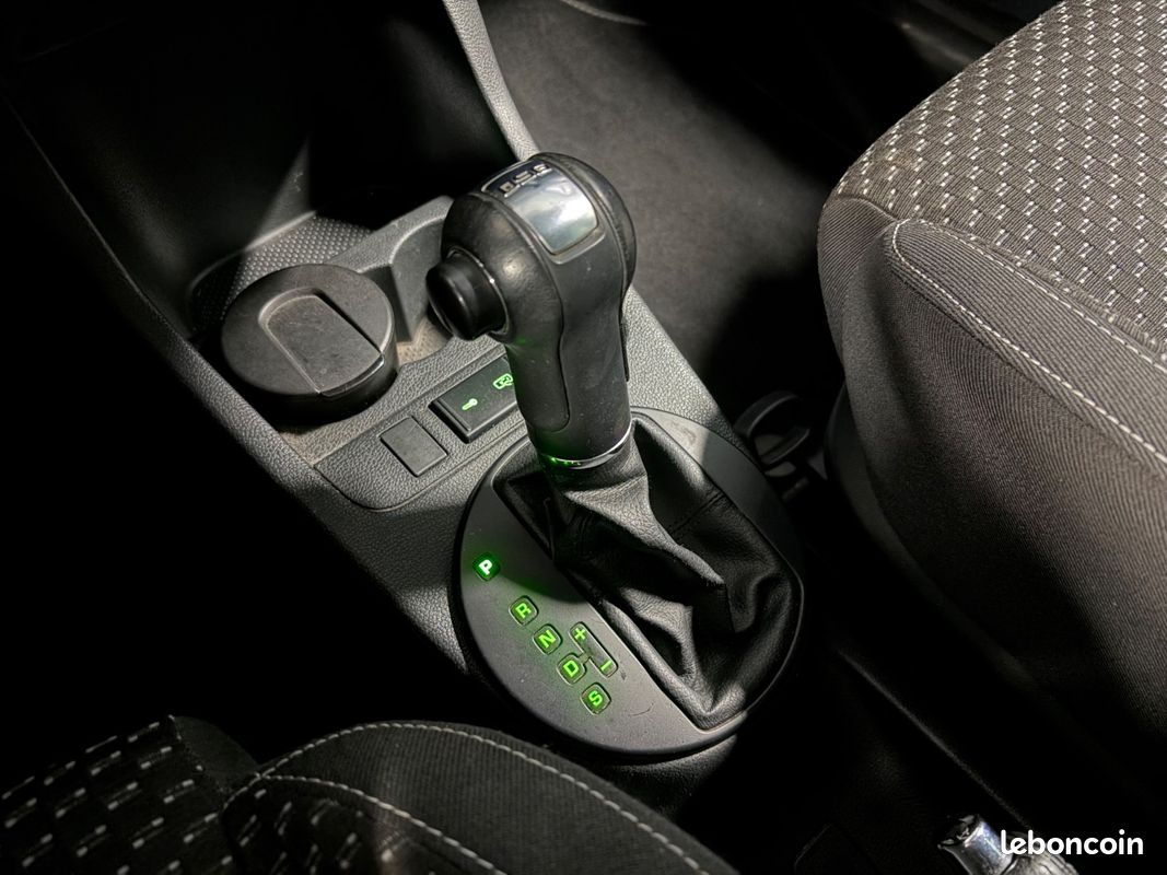 Skoda FABIA 1.4 tsi 180 rs RS DSG - RADAR - GPS - REGULATEUR (image 13)