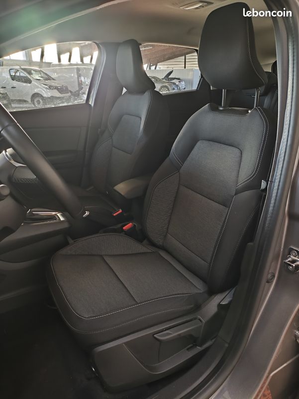 CAPTUR E-Tech 145 - 21 Business (image 4)