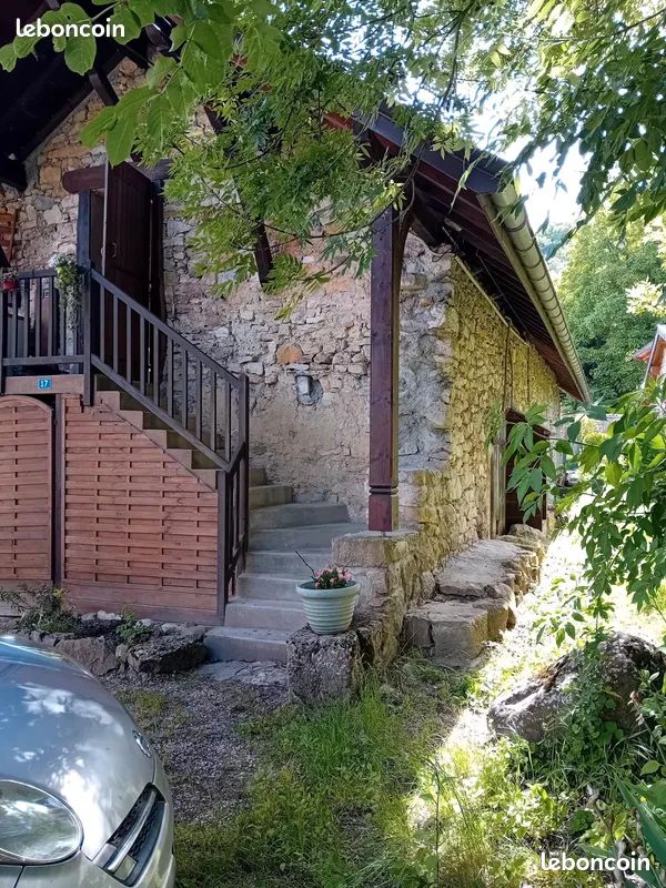 Maison 3 pièces 114 m² · à Saint-Pierre-de-Curtille · 114 m² · 333 000 €