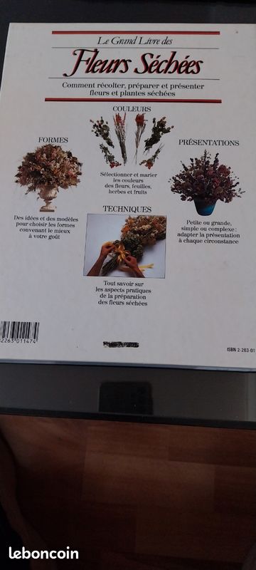 Livre sur les fleurs séchées (image 3)