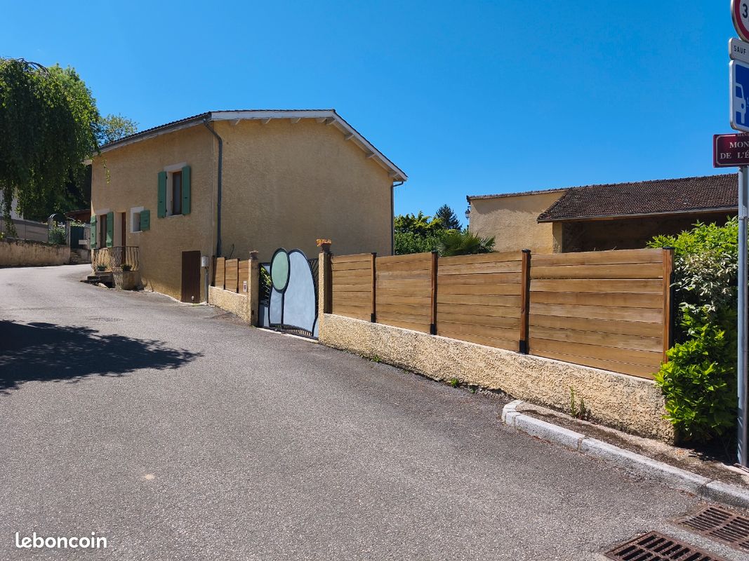 Maison 7 pièces 171 m² · à Manthes · 171 m² · 225 000 €