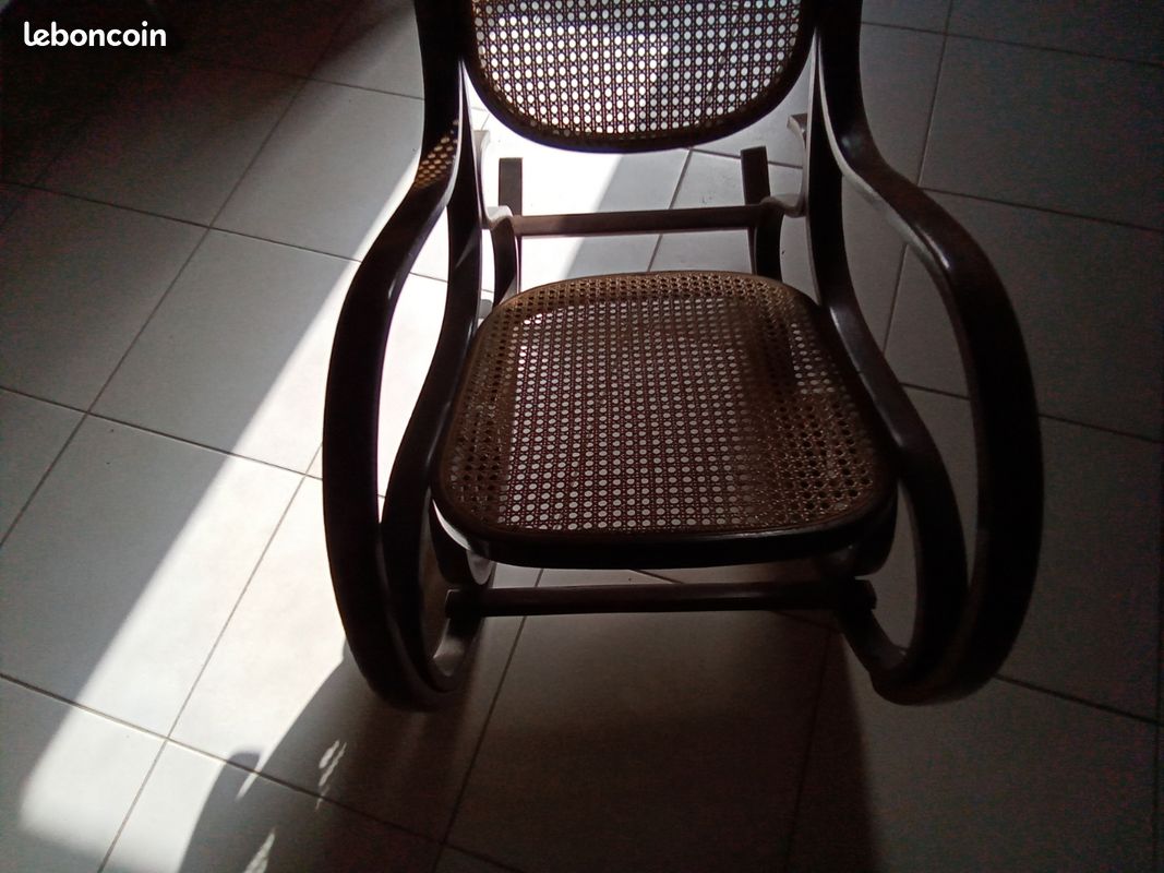 Fauteuil bois et rotin (image 2)