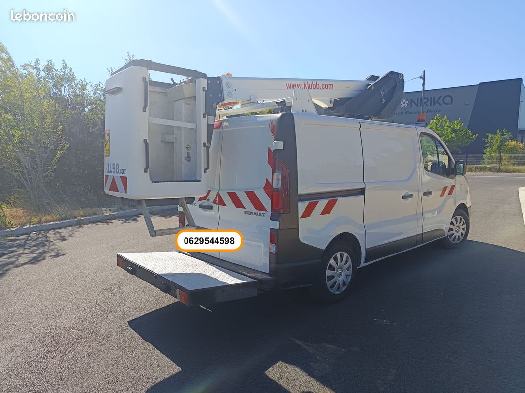 Renault Trafic Nacelle 2018 170000kms (image 3)