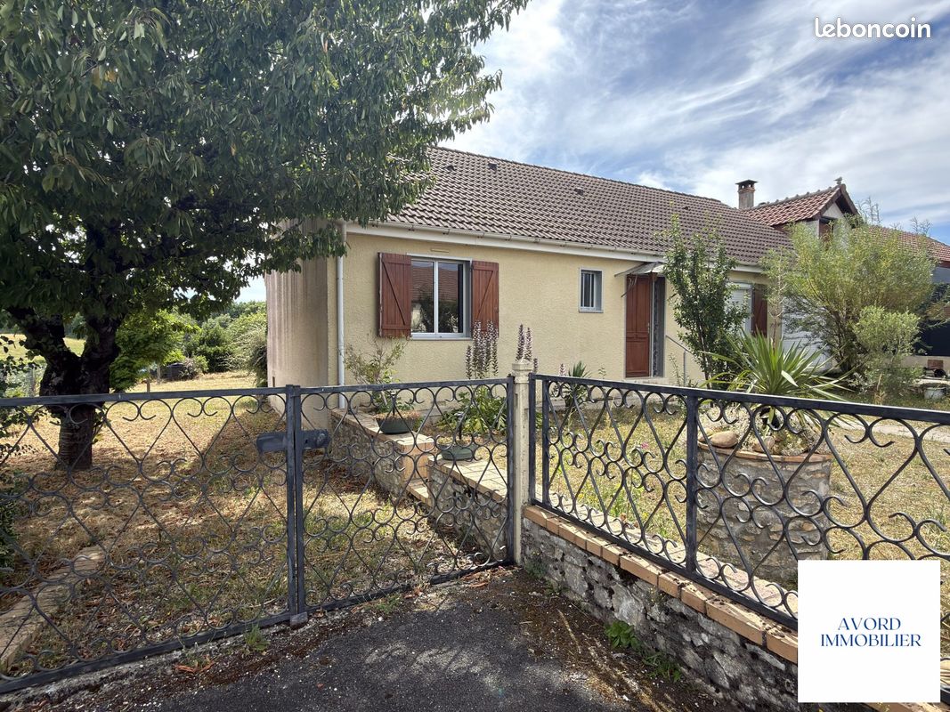 Maison 4 pièces 113 m² · à Avord · 113 m² · 142 000 €