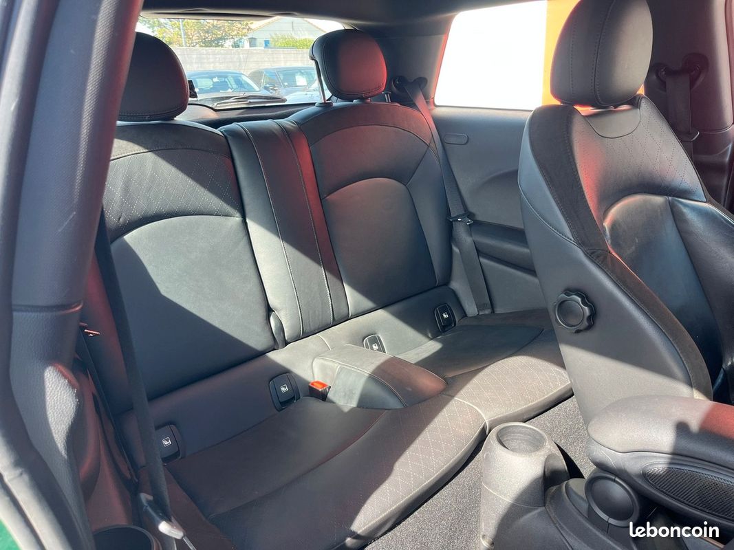 Mini Mini COOPER SE 184 CHEVAUX ÉLÉCTRIQUE - FULL OPTIONS | RÉVISÉE ET GARANTIE DE 12 MOIS EN EUROPE (image 18)