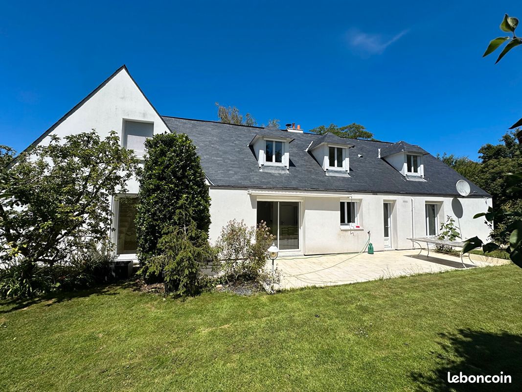 Maison 7 pièces 212 m² · à Ozoir-la-Ferrière · 212 m² · 635 000 €