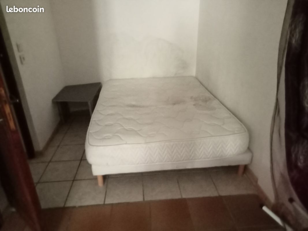 Sommier et matelas 140x190 (image 1)