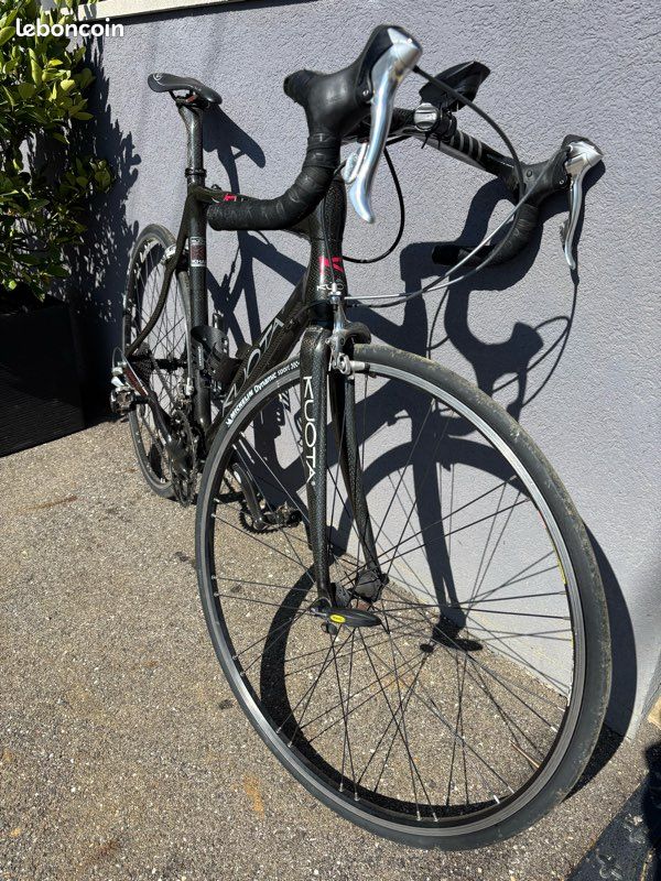 Réparation cadre de vélo carbone Kuota