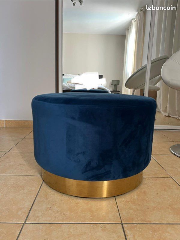 Pouf (image 1)
