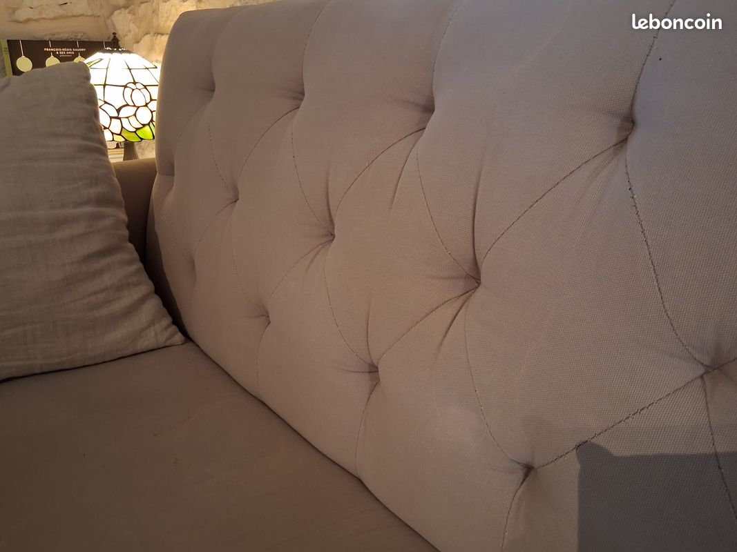 Canapé convertible beige assise capitonné (image 12)