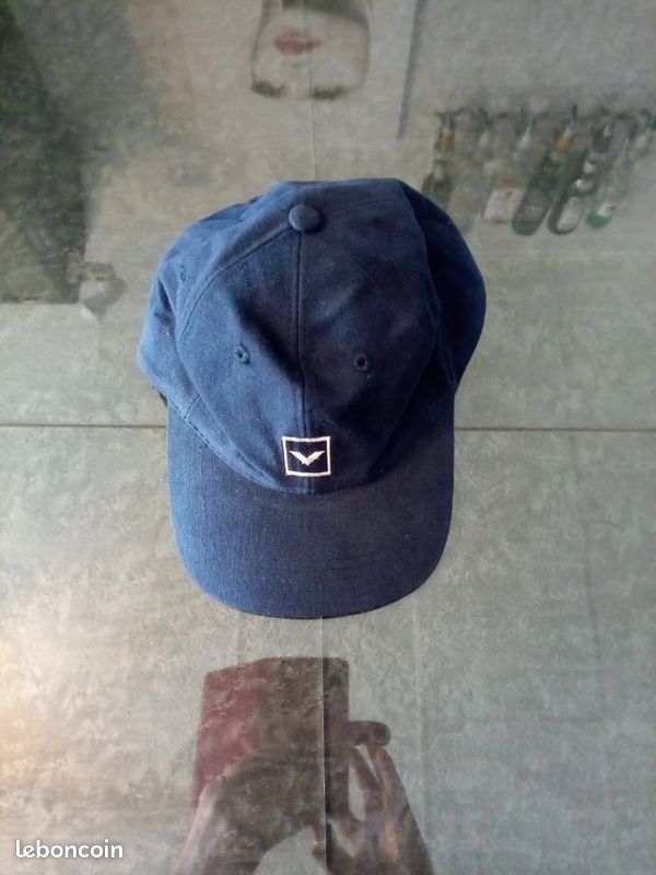 Av casquette girondins de Bordeaux ... (image 1)