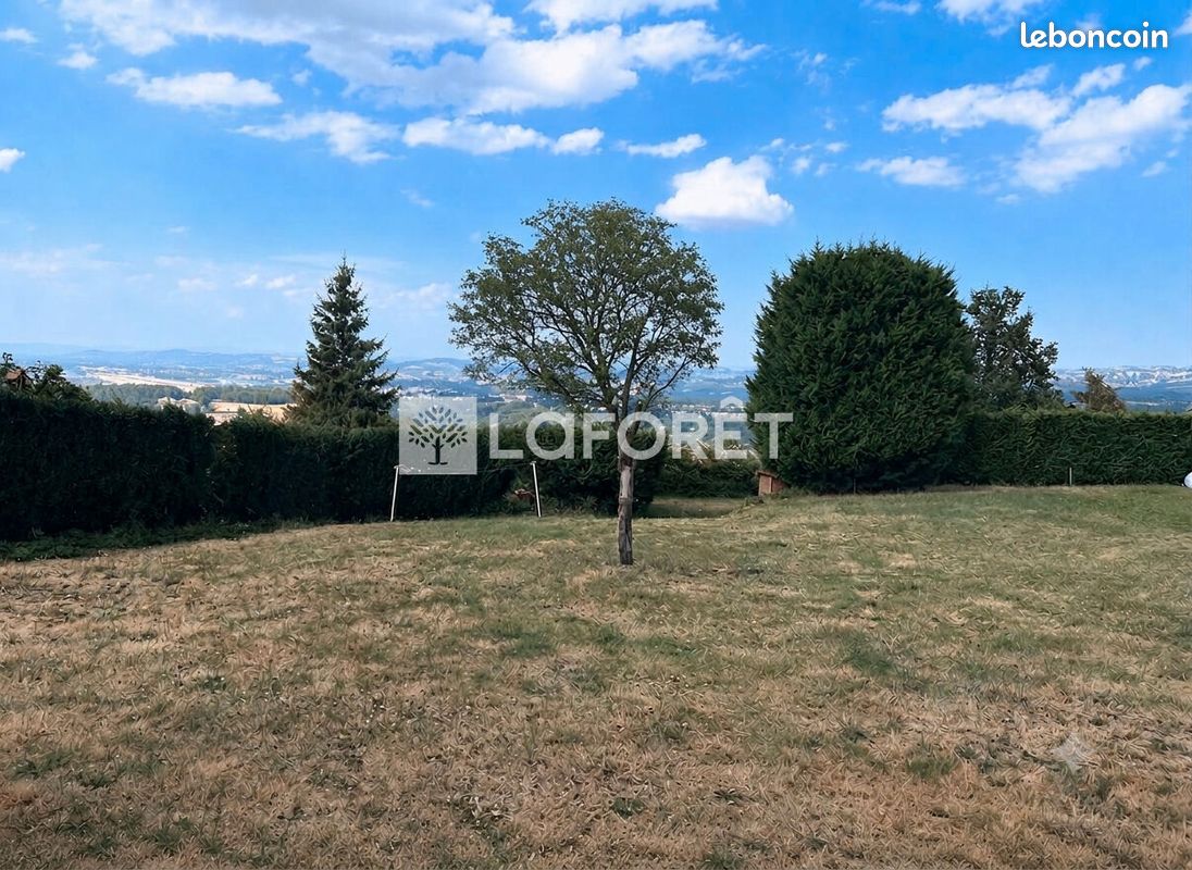 Terrain 880 m² · à Saint-Just-Saint-Rambert · 880 m² · 190 000 €