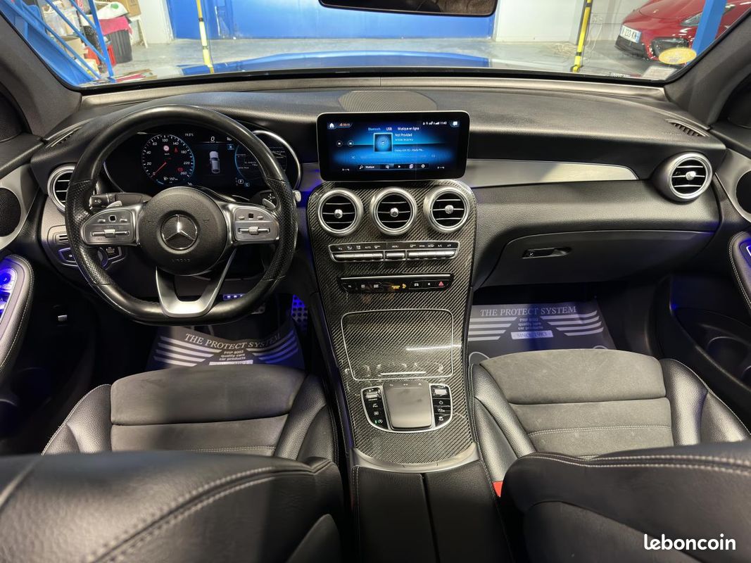 MERCEDES-BENZ GLC COUPE 2.0 300 D 245 AMG LINE 9G-Tronic (image 17)