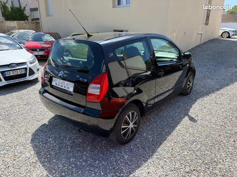 Citroën C2 1.1i 60ch VE/RE/FC/RADIO CD (image 2)