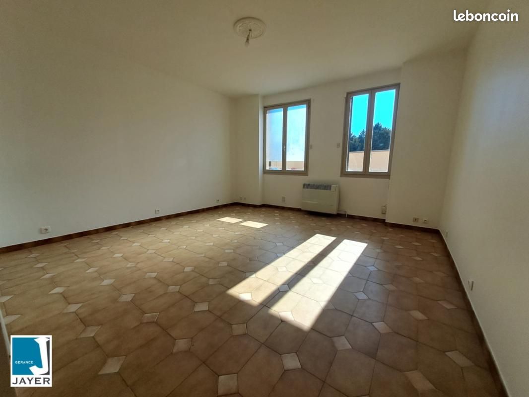 Appartement 3 pièces 55 m² · à Chalon-sur-Saône · 55 m² · 508 €
