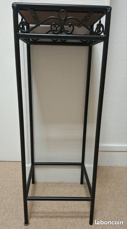 Etagère métallique (image 1)