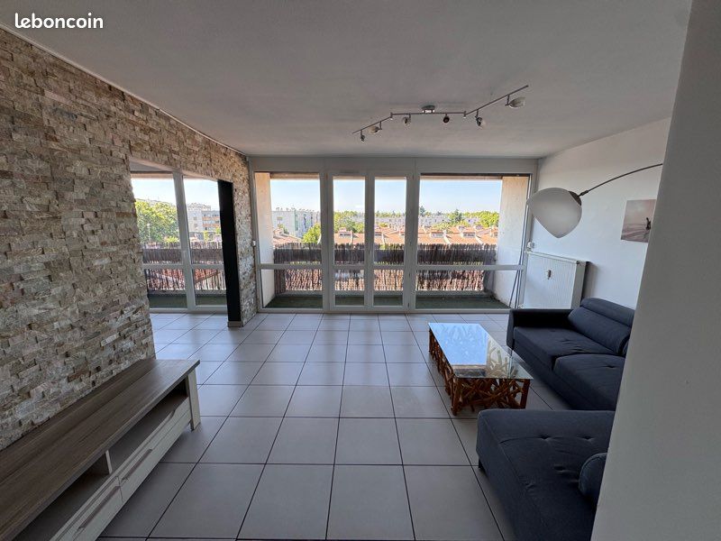 Appartement 4 pièces 77 m² · à Valence · 76,5 m² · 930 €