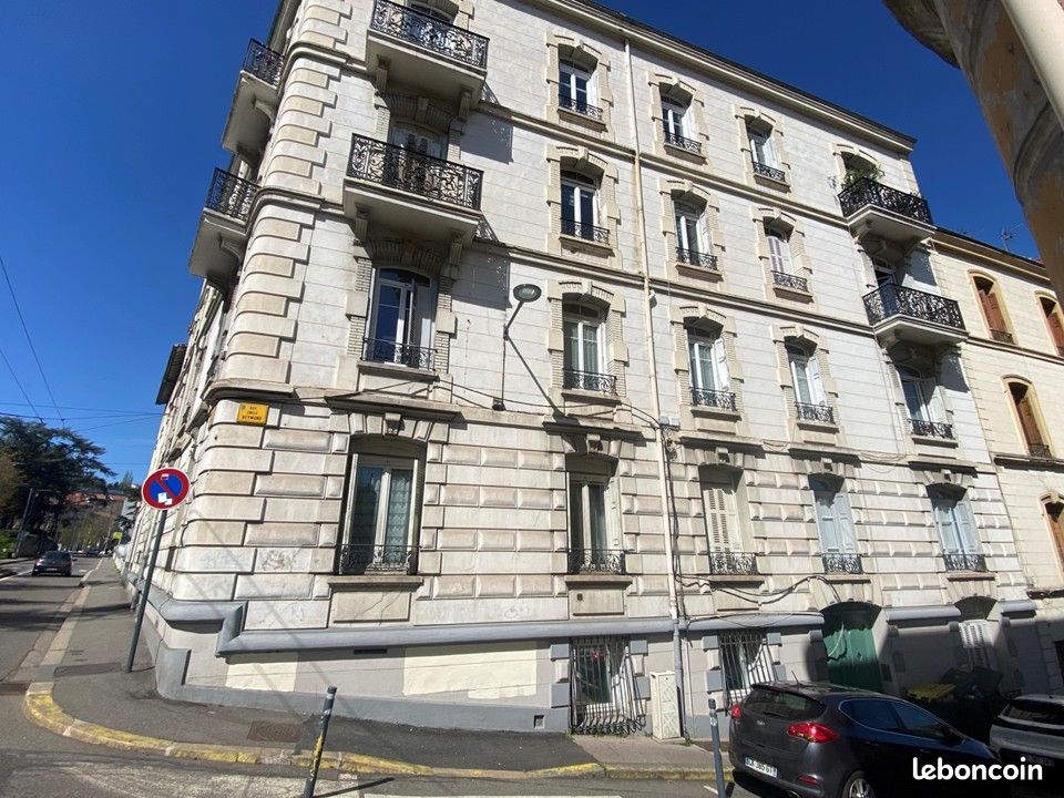 Appartement 2 pièces 48 m² · à Saint-Étienne · 48 m² · 45 000 €
