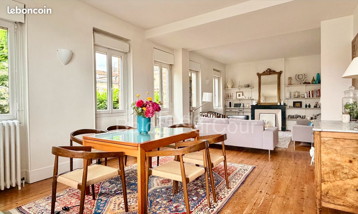 Maison 10 pièces 300 m² · à Toulouse · 300 m² · 1 180 000 €