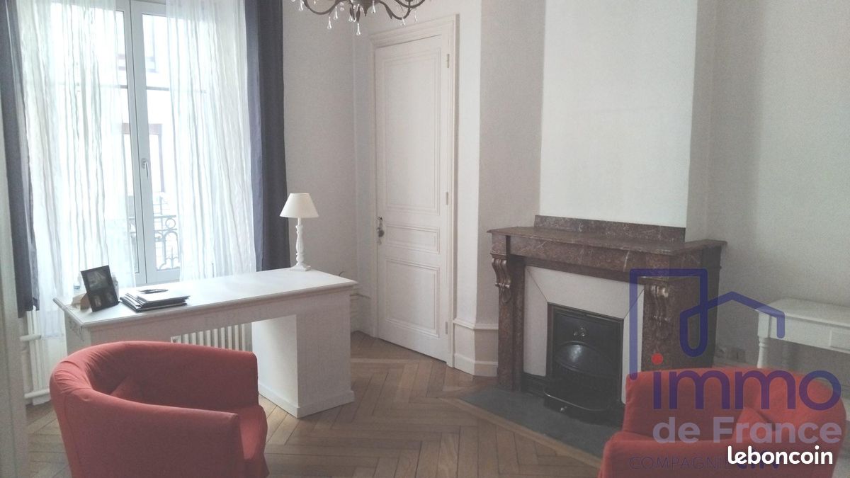 Appartement 3 pièces 74 m² · à Saint-Étienne · 74 m² · 105 000 €