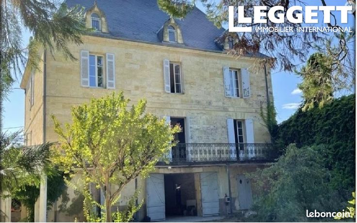 https://img.leboncoin.fr/api/v1/lbcpb1/images/e9/6d/2e/e96d2e47bb6240b5b97a8ec6487c9987178fb992.jpg?rule=ad-image