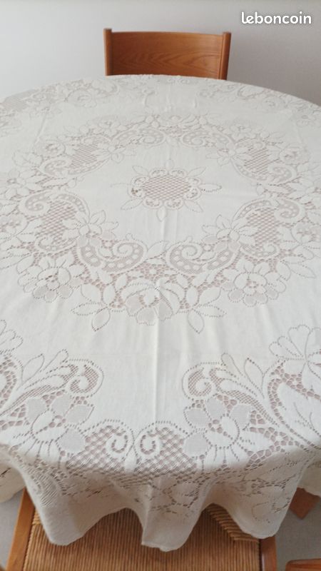 Lot de deux nappes (ronde+ovale) avec leur sous-nappe (image 13)