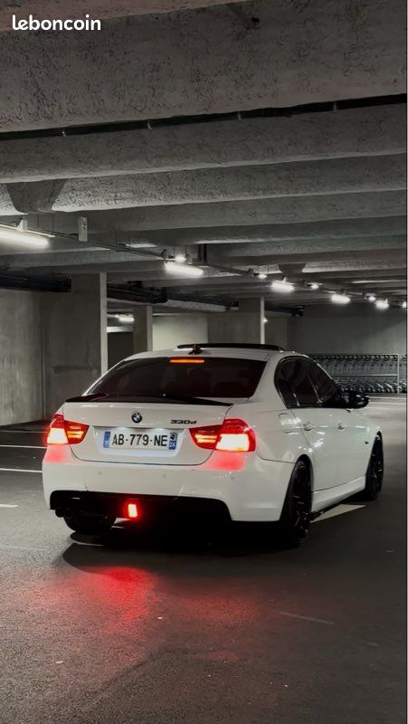 BMW 330d e90 - Voitures