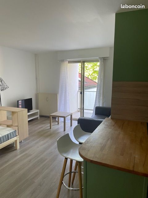 Appartement 1 pièce 28 m² · à Saint-Maur-des-Fossés · 28 m² · 990 €