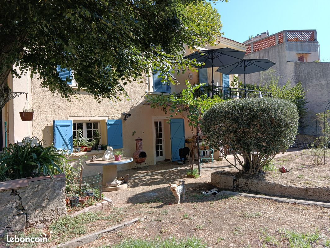 Appartement 5 pièces 120 m² · à Collobrières · 120 m² · 429 000 €