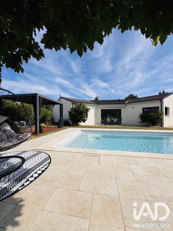 Maison 4 pièces 125 m² · à Saint-Seurin-sur-l'Isle · 125 m² · 299 000 €