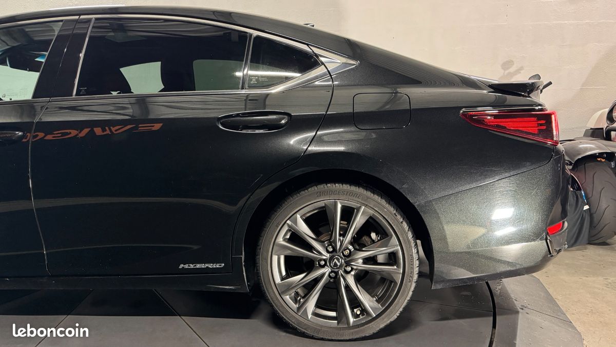 LEXUS ES 2.5 300H 218ch - F-SPORT EXECUTIVE - TOIT OUVRANT - CARPLAY (image 18)