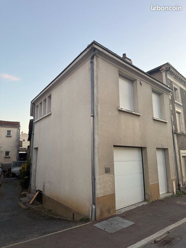 Maison 5 pièces 75 m² · à Montrevault-sur-Èvre · 75 m² · 670 €/mois