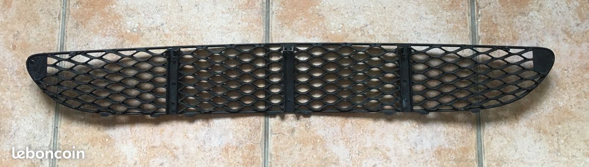 Grille ventilation pare-chocs avant Mercedes-Benz