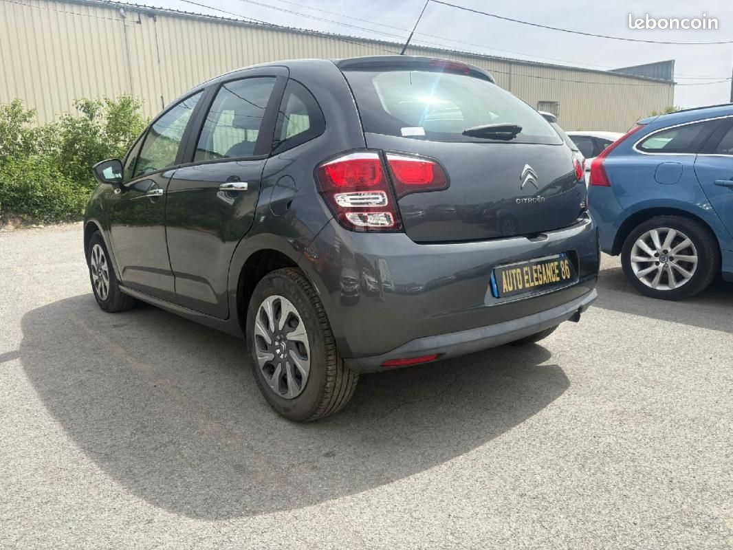 Citroën C3 PureTech 82 Attraction (image 3)