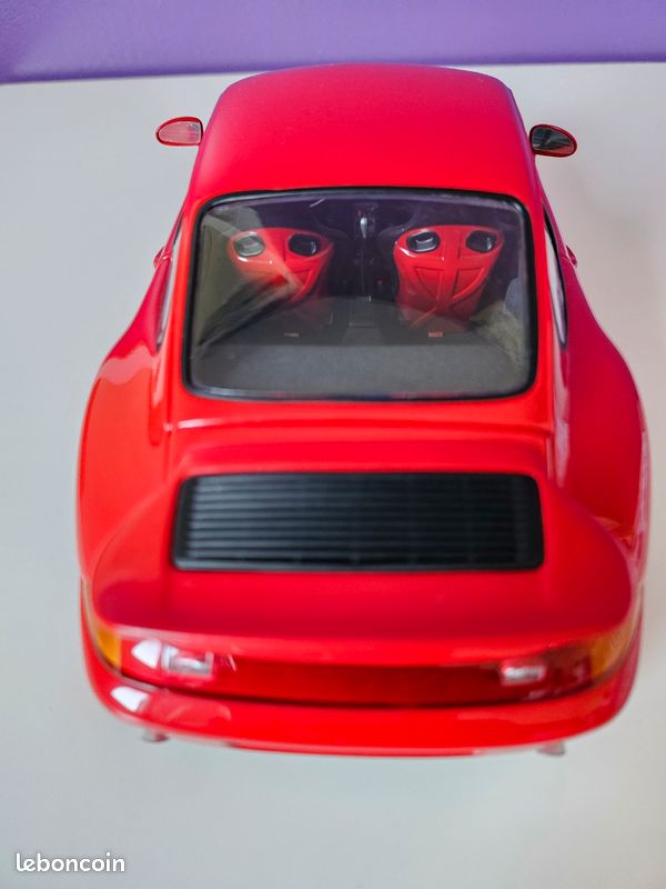 Porsche 911 (992) GT3 RS rouge (Solido) 1/18e
