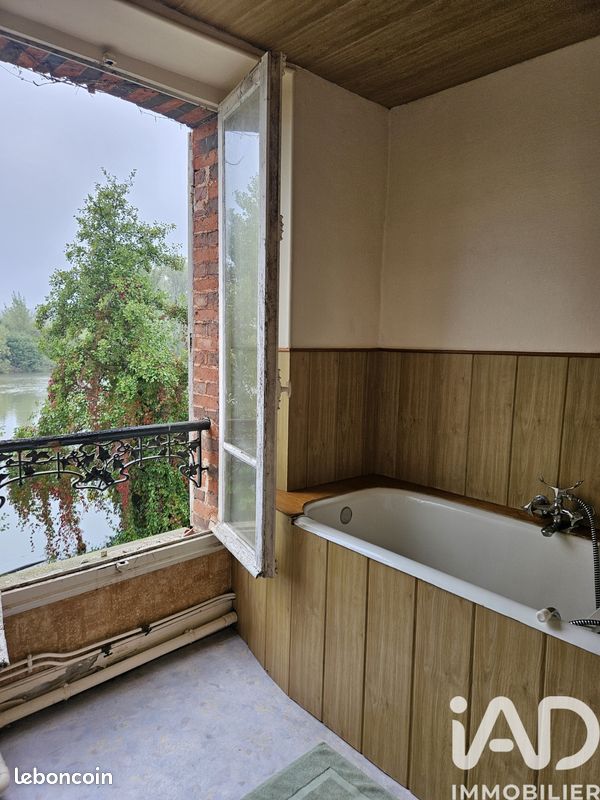 Maison 5 pièces 212 m² · à Armeau · 212 m² · 170 000 €
