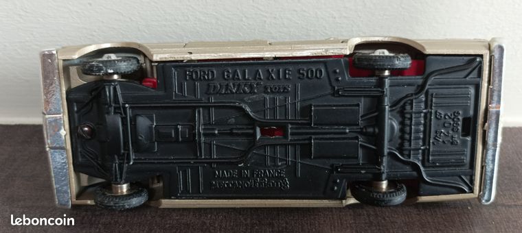 Dinky Toys Ford Galaxie 500 réf. 1402 avec boîte d’origine (D'occasion