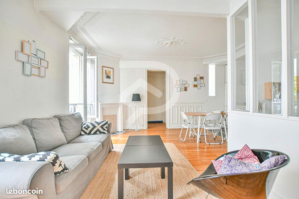 Appartement 2 pièces 42 m² · à Paris · 42 m² · 1 600 €