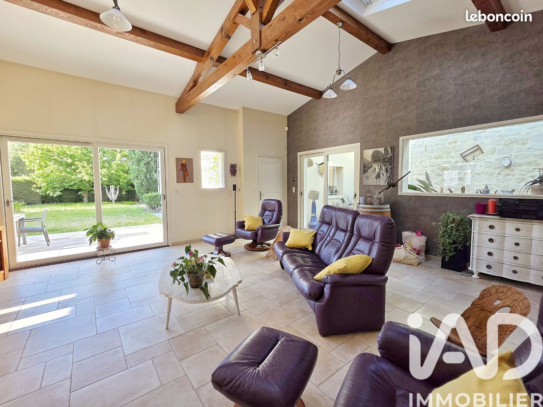 Maison 12 pièces 380 m² (image 2)