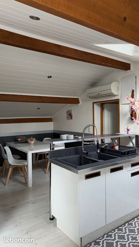 Studio Mansardé Meublé- climatisé 50 m2 (image 8)