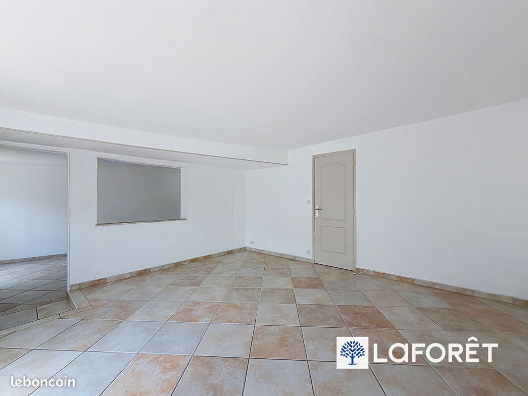 Maison 6 pièces 128 m² · à Saint-Nom-la-Bretèche · 128 m² · 2 200 €