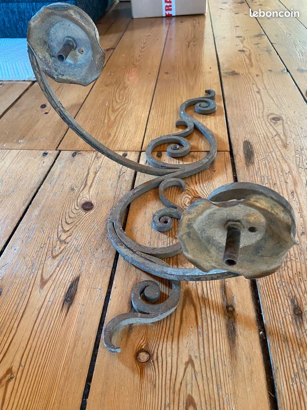 Paire d’appliques en fer forgé (image 4)