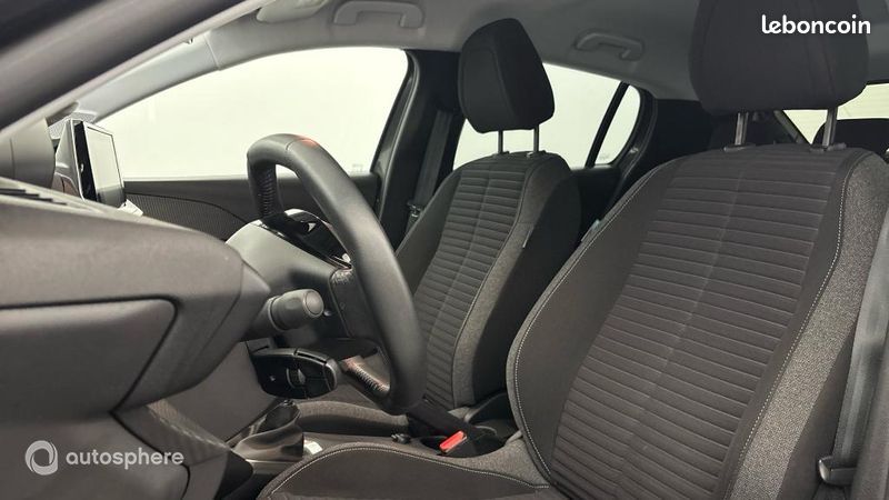 Peugeot 208 1.2 PureTech 100ch S&S Style (image 12)