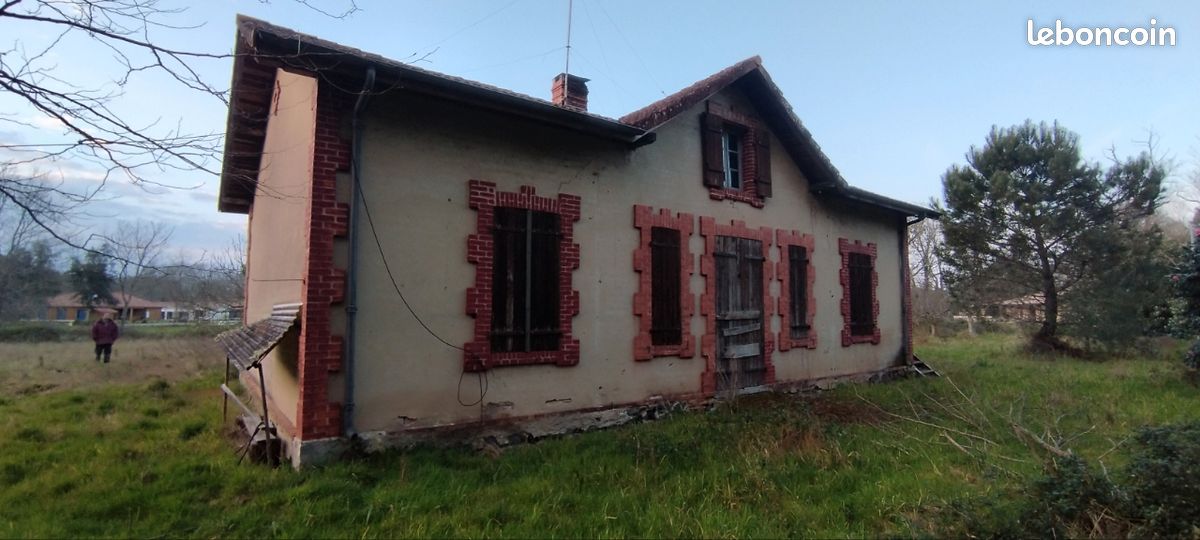 Maison 6 pièces 100 m² · à Saint-Michel-Escalus · 100 m² · 300 000 €
